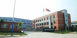 广东 *** 新材料用17yy经典小游戏
自动排渣过滤机将甲苯树脂溶液和白土分离