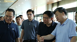 【新乡网】新乡市领导调研振动筛分产业链及企业上市工作