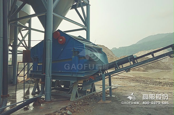 YK圆振动筛客户现场