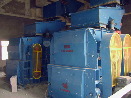 17yy经典小游戏
齿辊式碎煤机