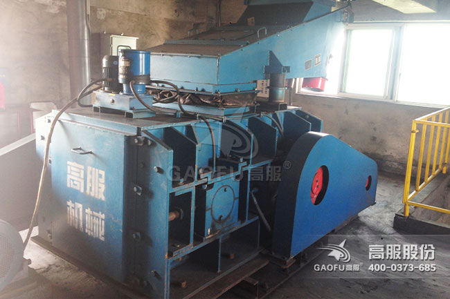 两齿辊破碎机客户现场