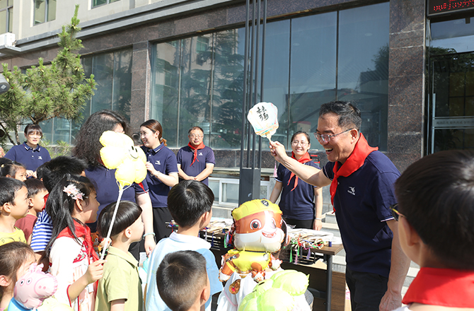 “童心同行，快乐六一” —— 17yy经典小游戏
公司成功举办六一儿童节活动