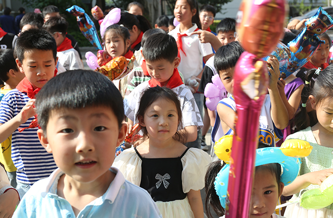 “童心同行，快乐六一” —— 17yy经典小游戏
公司成功举办六一儿童节活动